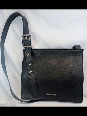 NWOT Calvin Klein Black Pebbled Crossbody Flap Shoulder Bag Designer Handbag